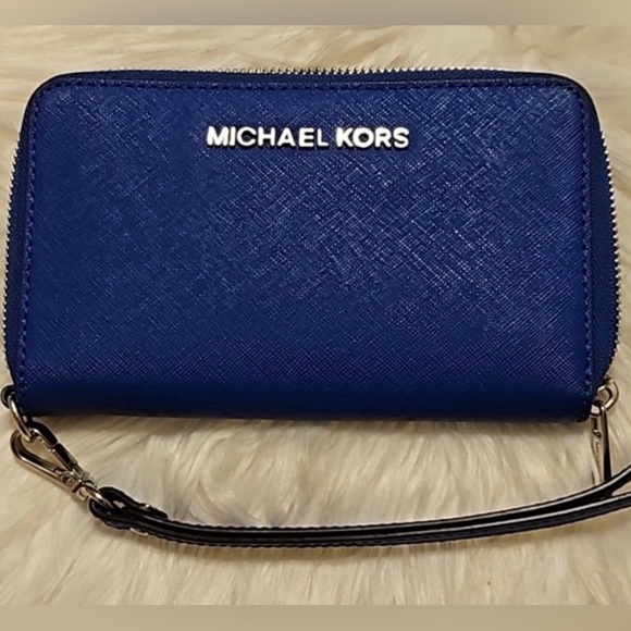 Michael Kors Jet Set Wristlet / Wallet NWOT - Picture 6 of 6